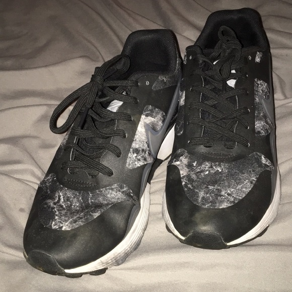 Nike Shoes - Black & Grey Nike Shoes